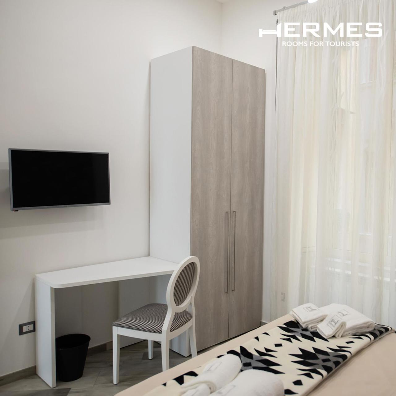 Hermes Rooms For Tourists ナポリ エクステリア 写真