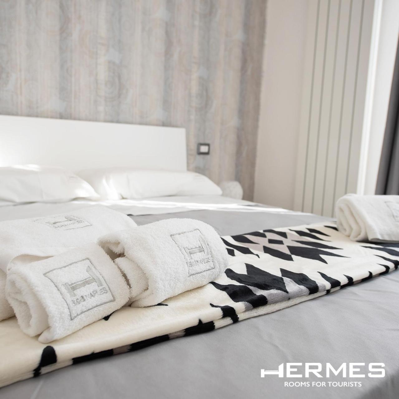 Hermes Rooms For Tourists ナポリ エクステリア 写真